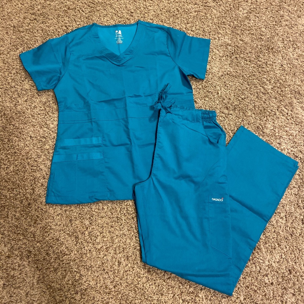 Doctor/Nurse scrub set, teal, medium
